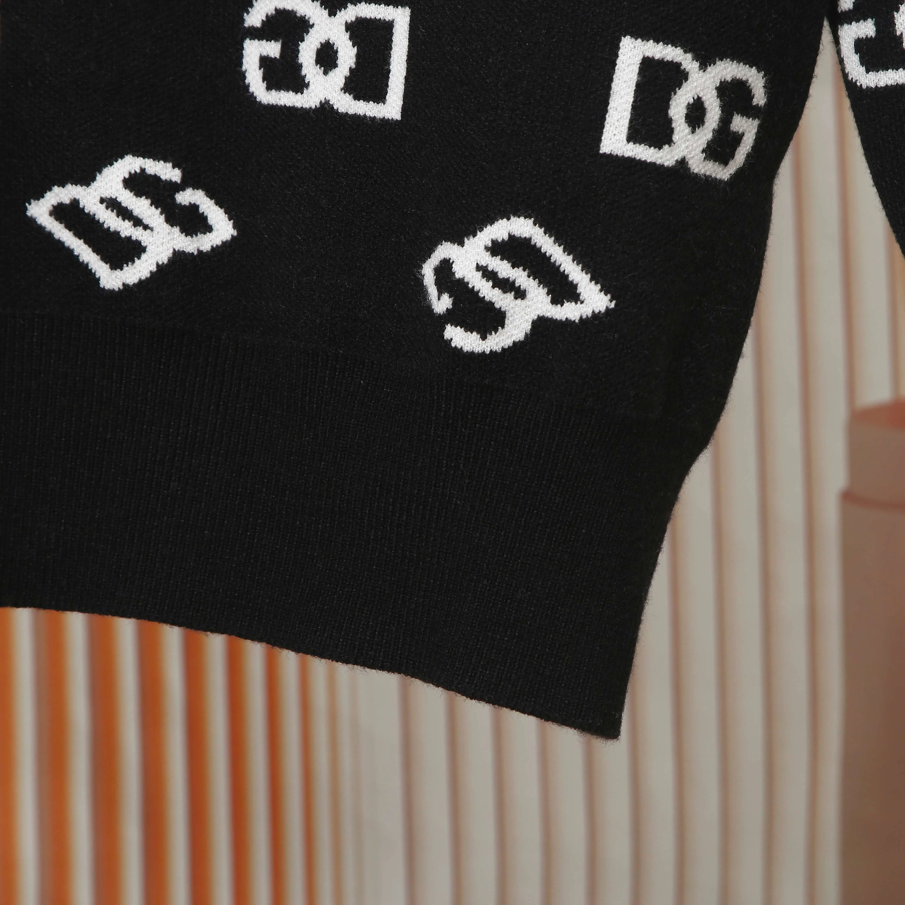 DG Hot Sale ， Premium ， DG ， ， ， Quality Same Style ：Black : N 8521 Sizes：S M L XL